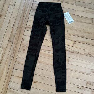 Lululemon Wunder Under, Green Camo Luxtreme, Size 2